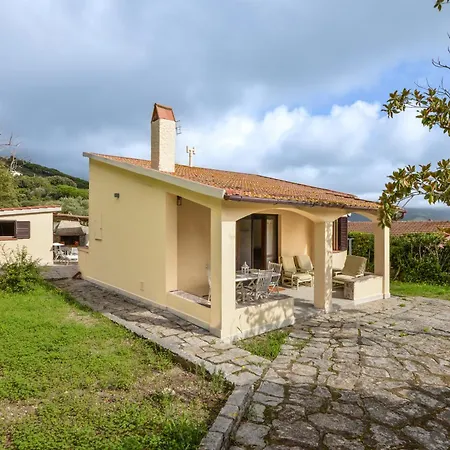 La Casa Del Colle Holiday home